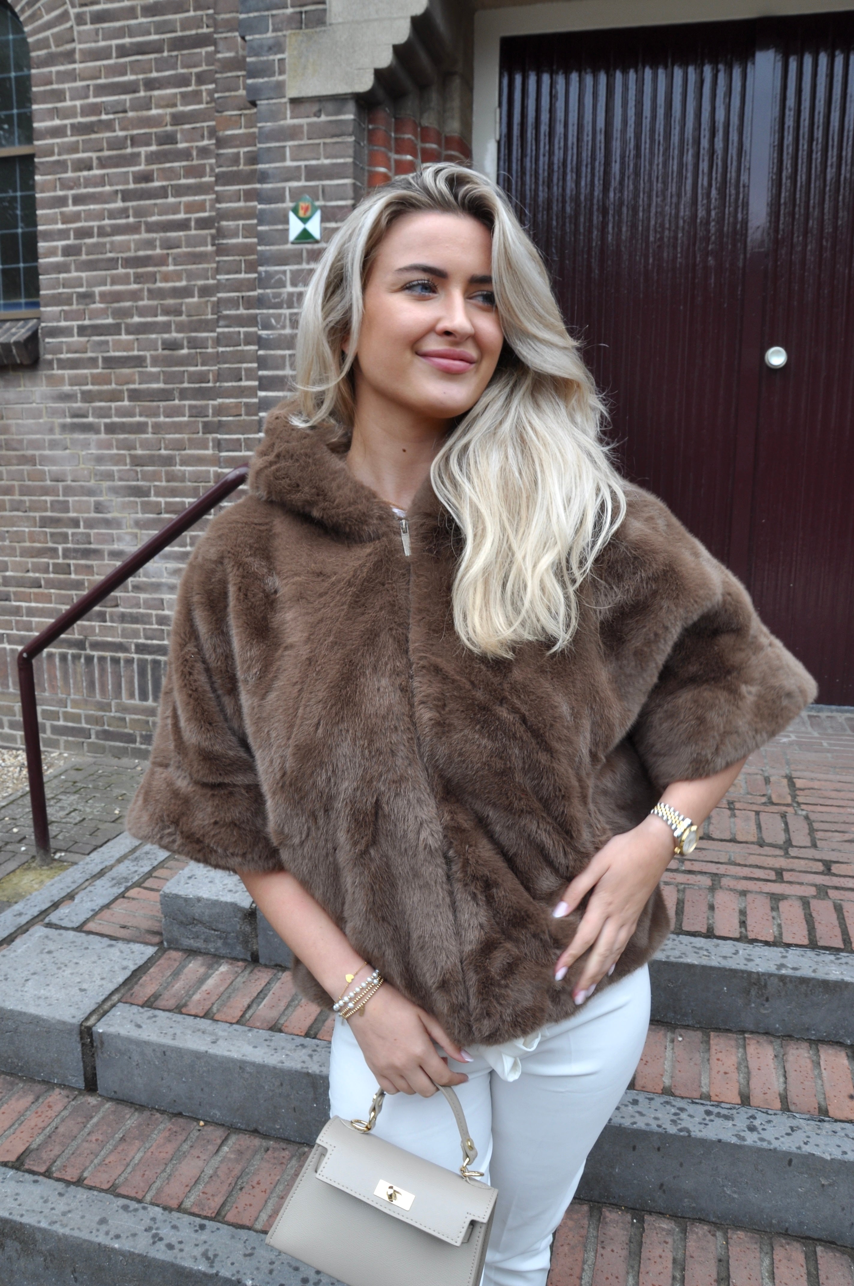 Taupe Faux Fur Jacket – One Size